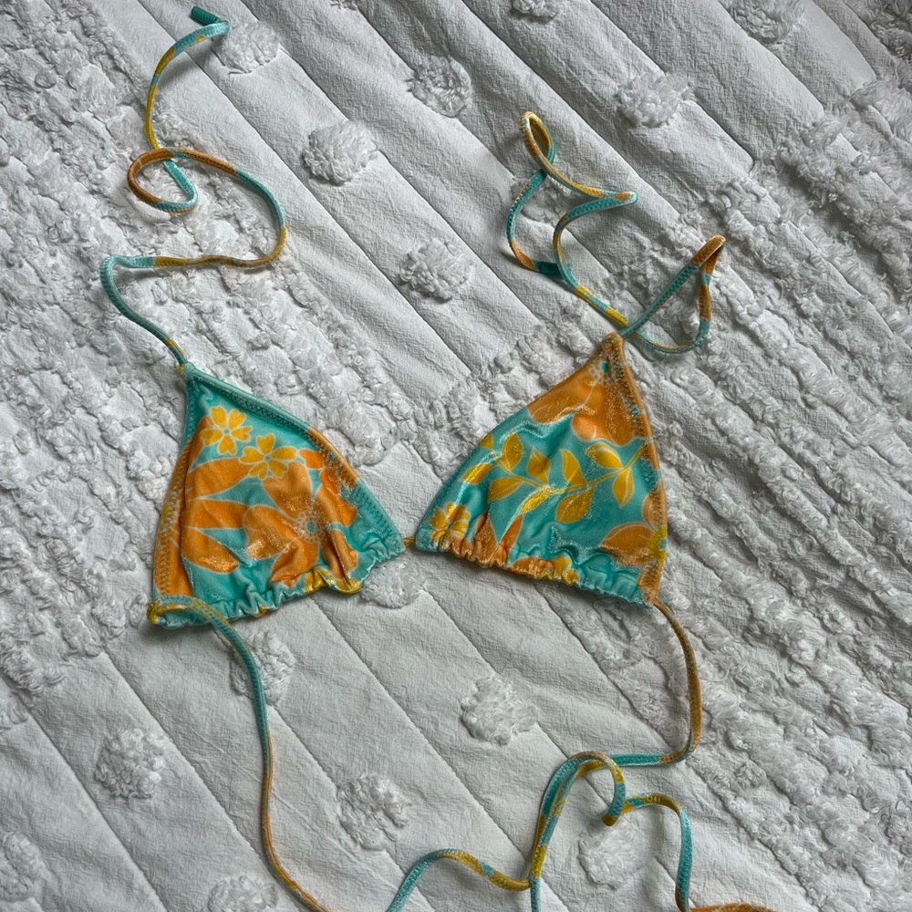 Triangl Bikini Top